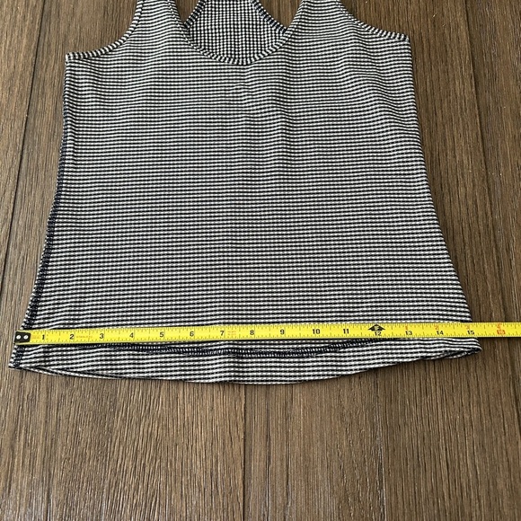 Lululemon Cool Racerback Gingham Racerback Lyon Tank Top. Black/White Size 8 - Picture 7 of 9